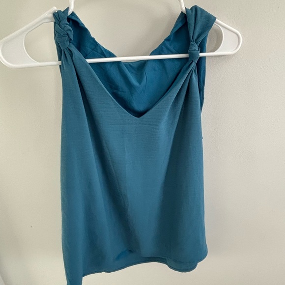 Women’s Tank Top Blouse - Picture 6 of 7
